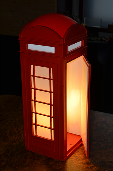 Светильник в стиле анлийской телефонной будки